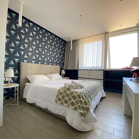 Bed & Breakfast 2b Fifteen Floor 3*