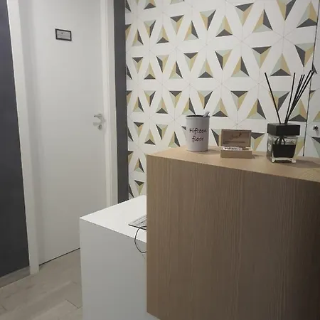 Bed & Breakfast 2b Fifteen Floor