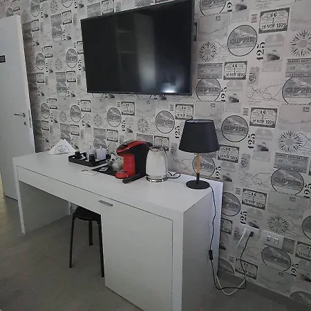 2b Fifteen Floor