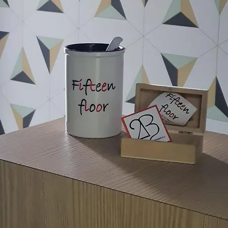 2b Fifteen Floor Bed & Breakfast