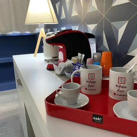 2b Fifteen Floor Panzió