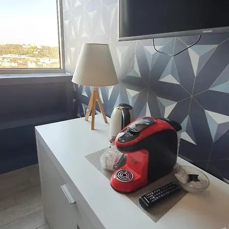 2b Fifteen Floor Bed & Breakfast 3*