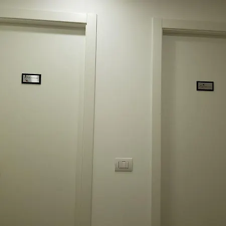 2b Fifteen Floor Naples